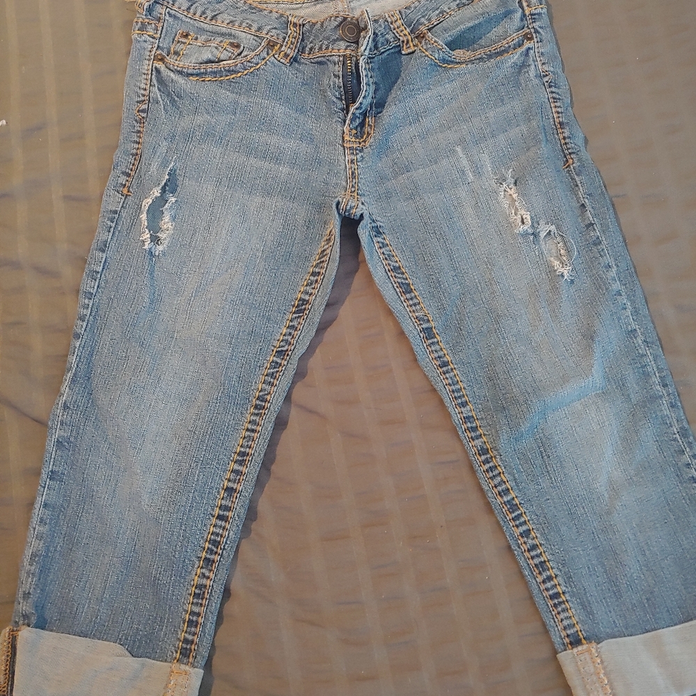 Clothes - Picture 10 of 12